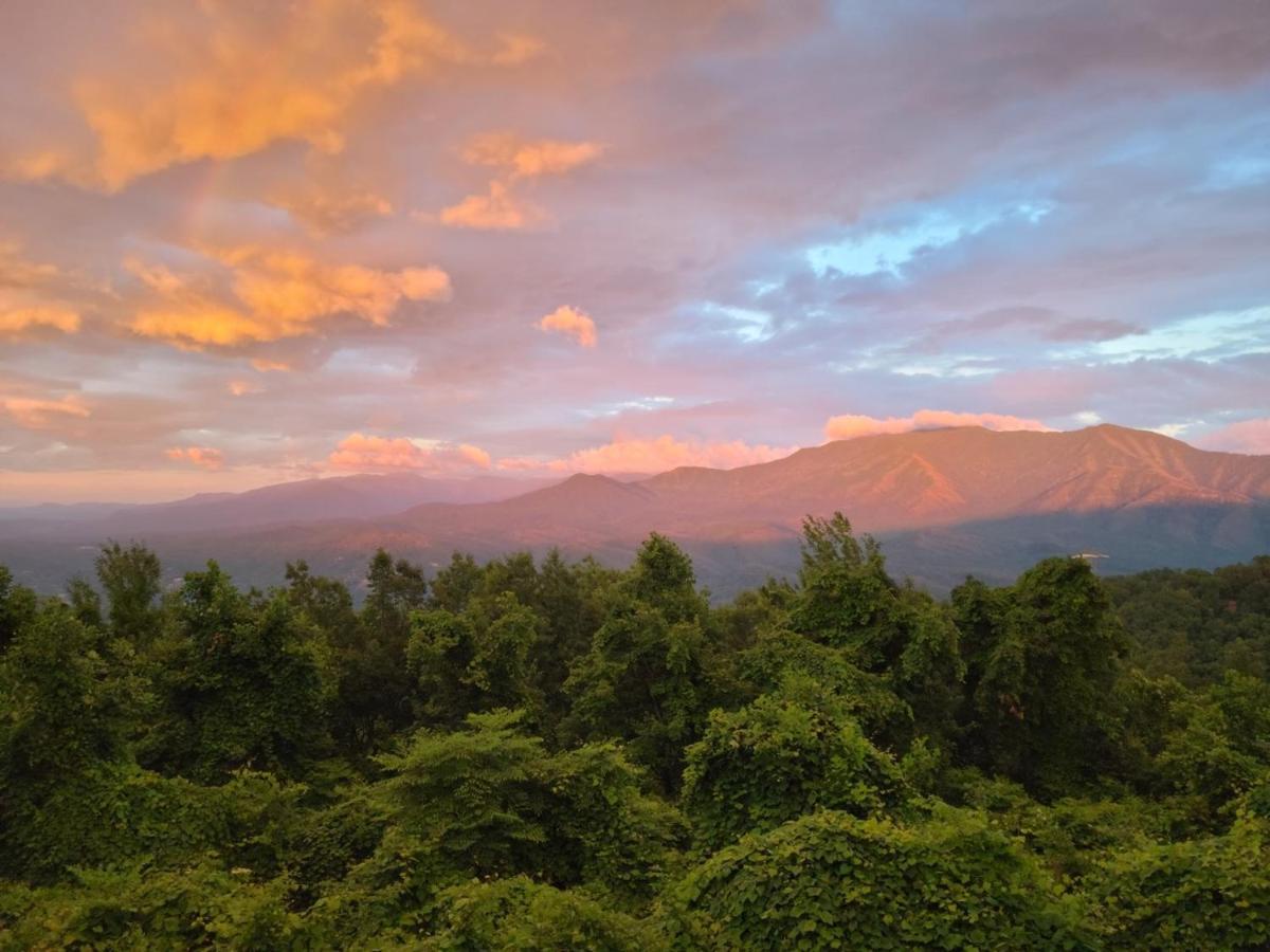 Mountain Villa Magnificent Views - 2 Pools, Fireplace & Hot Tub Gatlinburg Exterior foto